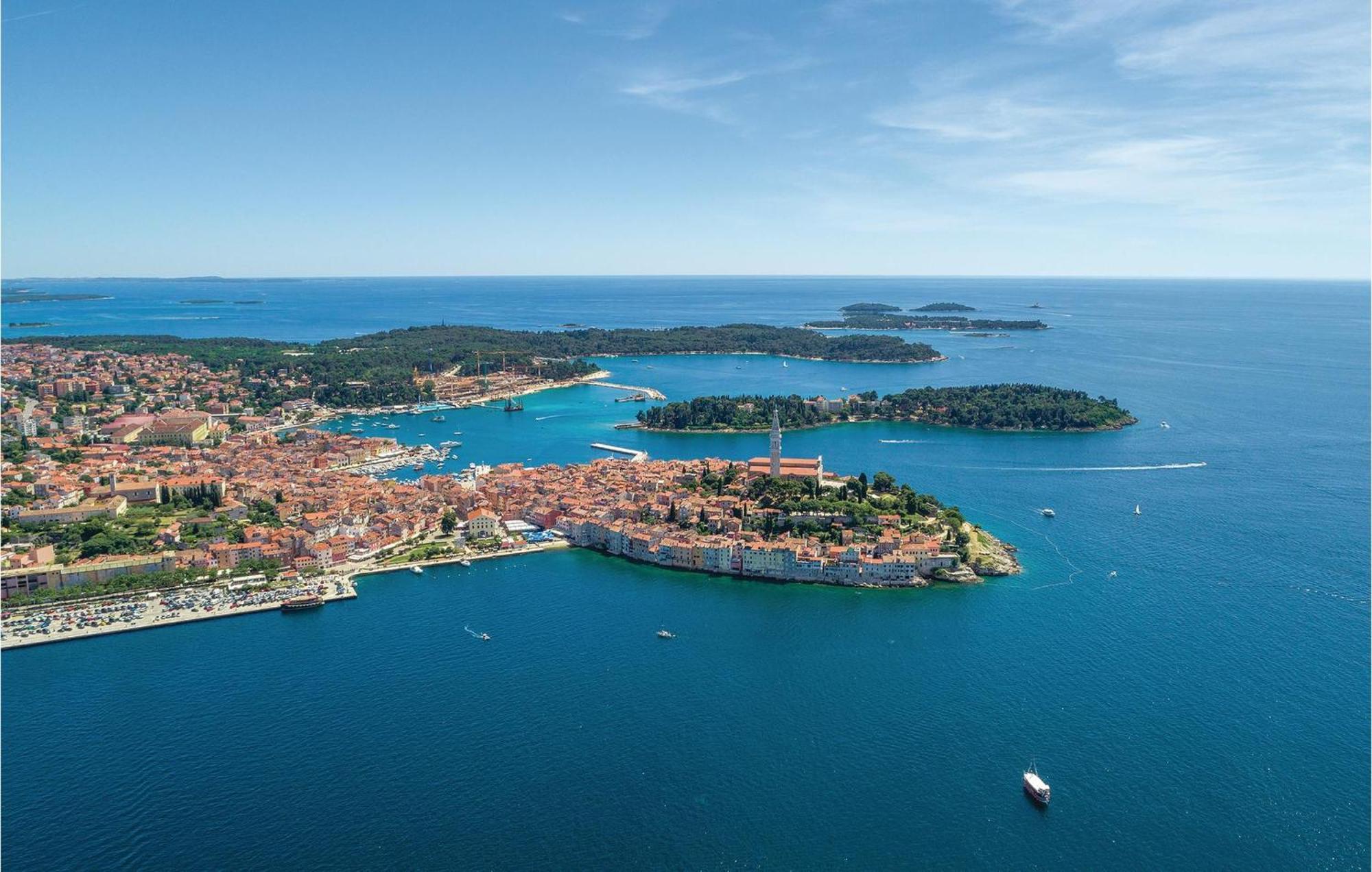 Lovely Apartment In Rovinj With Kitchen 외부 사진